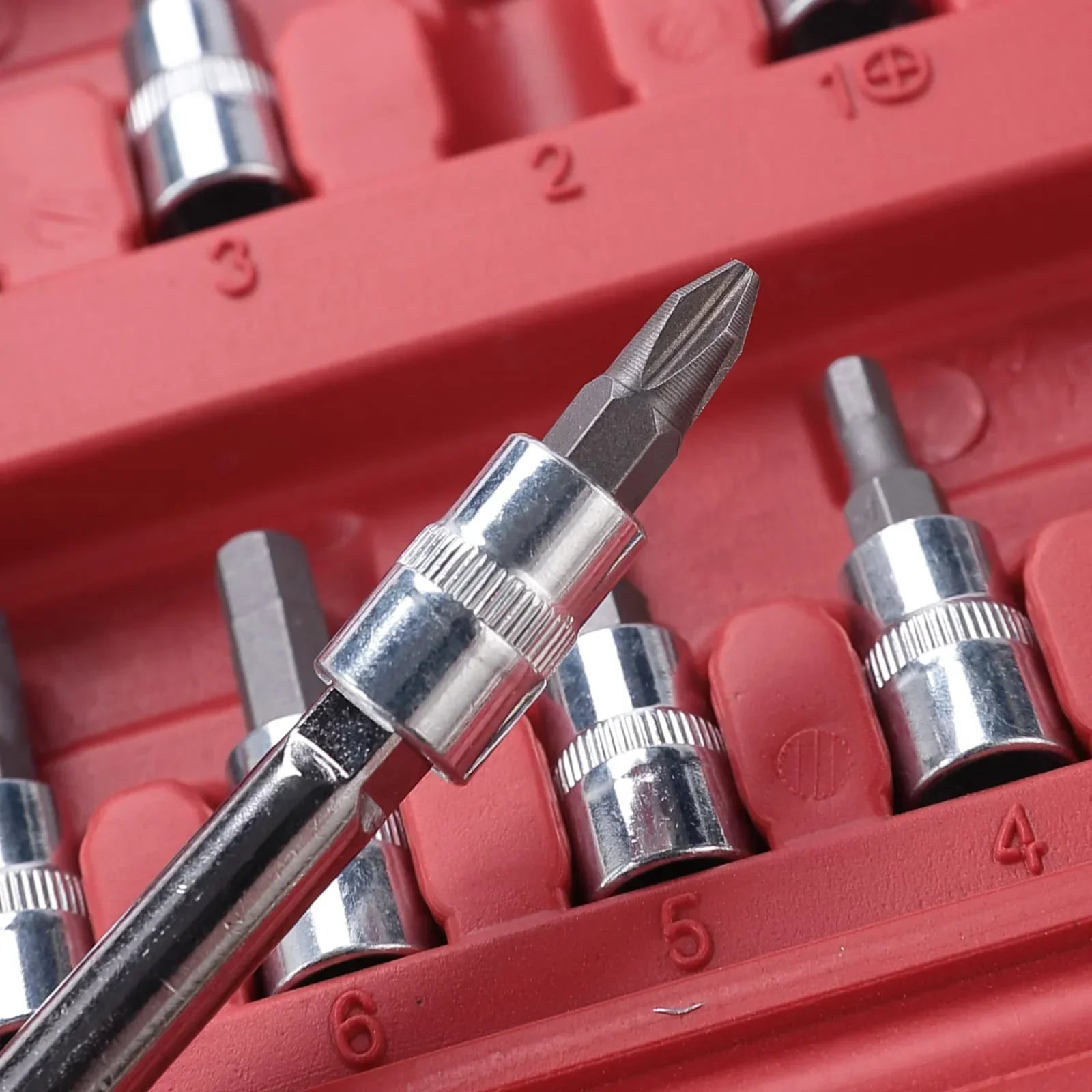 46 in 1 Pcs Tool Kit & Screwdriver and Socket Set Multi Purpose Tool Case